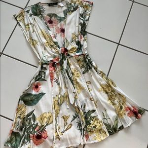 •Banjul Floral Dress•
